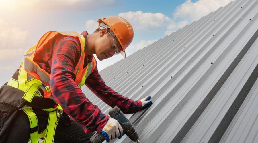 Professional Emergency Roof Repairs services in Wagner, SD